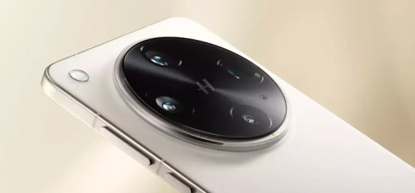 鑫创国际 OPPO Find X9 Ultra细节再曝，2K LTPO 2.5D 直屏